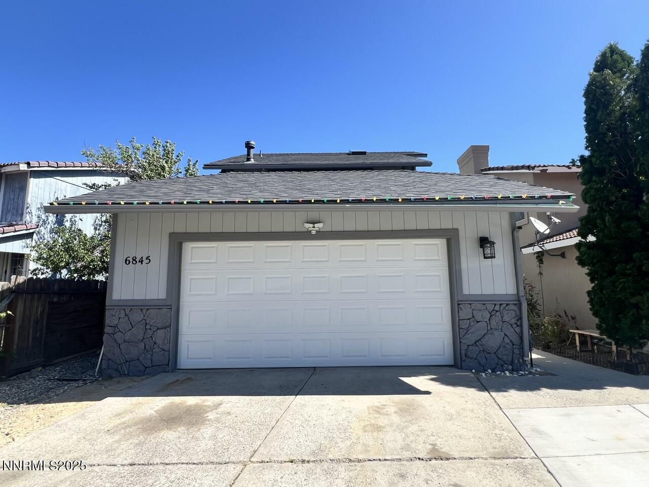 Property Photo: 6845 Forsythia Way NV 89506
