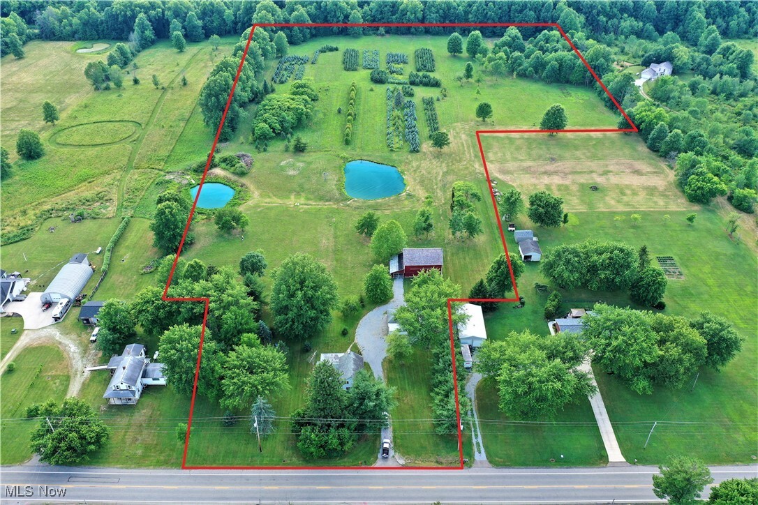 Property Photo: 3609 State Route 225 OH 44412
