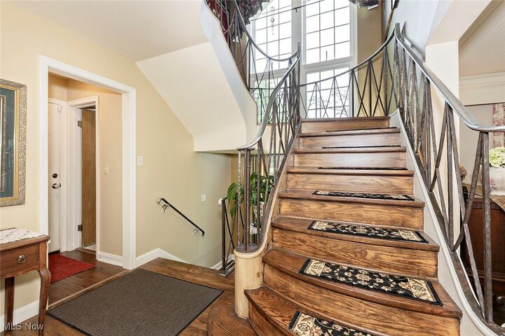 Property Photo: 6955 Oakes Road OH 44141