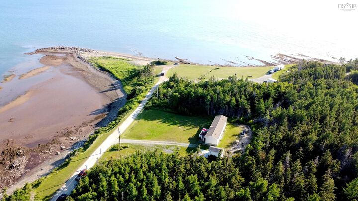 Property Photo: 80 Hideaway Drive NS B0E 1P0