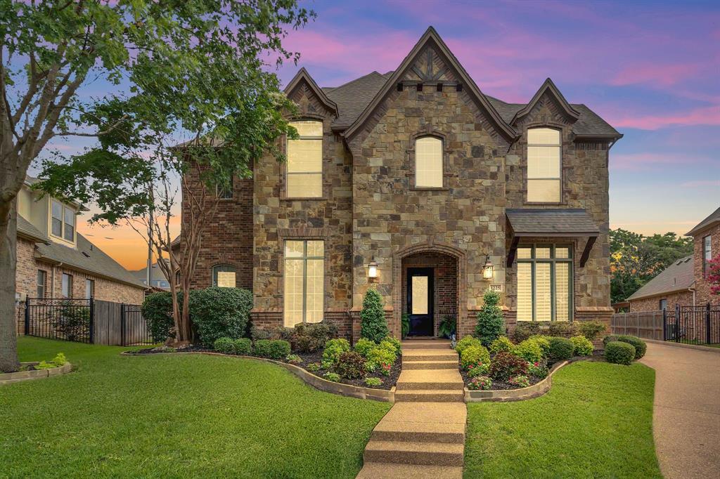 Property Photo:  1225 Verona Way  TX 76248 