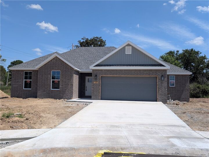 100 White Oak Street  Gentry AR 72734 photo