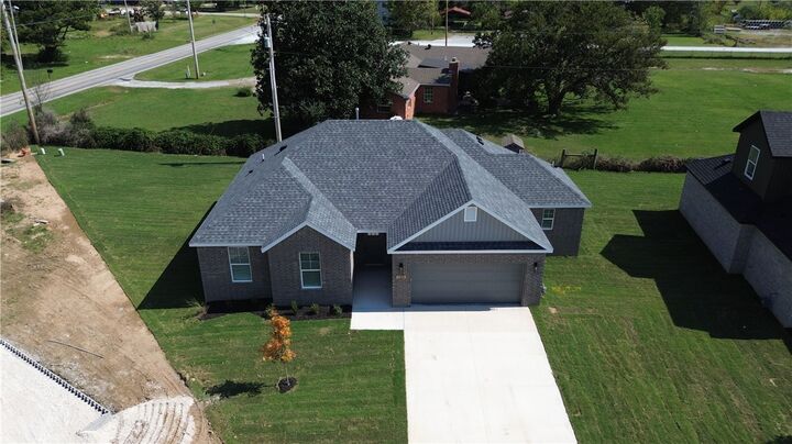 100 White Oak Street  Gentry AR 72734 photo