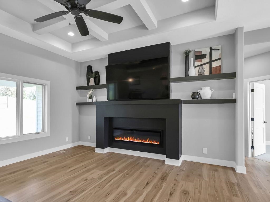 Property Photo: 8108 S 184 Terrace NE 68136