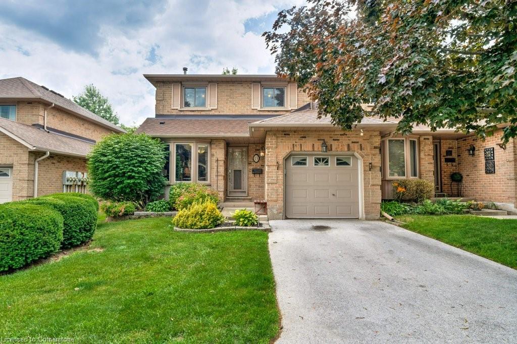 Property Photo: 800 Upper Paradise Road 15 ON L9C 7K9