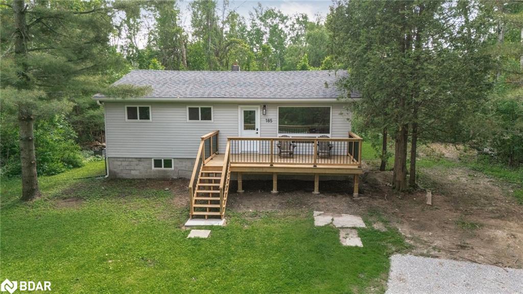 Property Photo: 185 Silver Birch Cres Crescent ON L0K 1R0