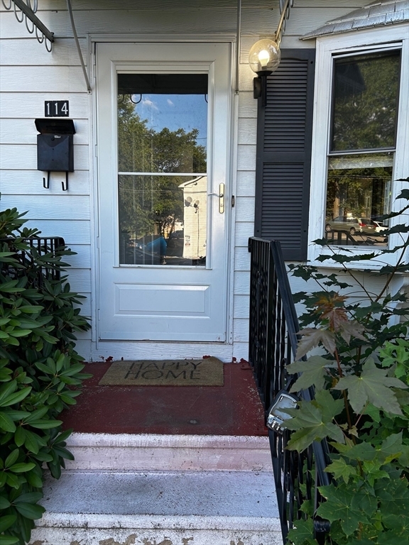 Property Photo:  114 Henshaw St 114  MA 01603 
