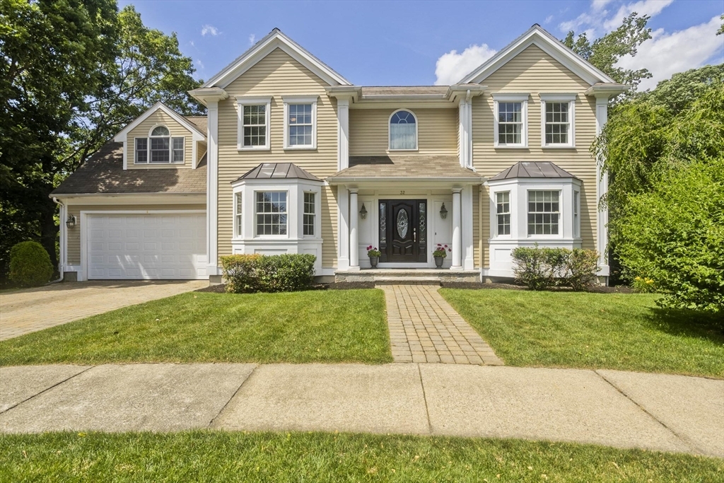 32 Dapper Darby Dr  Stoneham MA 02180 photo