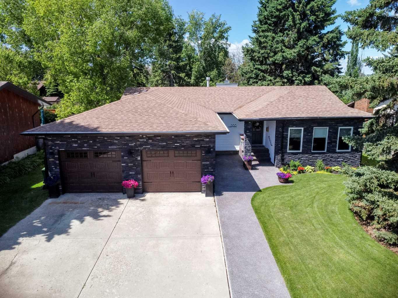 Photo de la propriété: 355 Barrett Drive AB T4R 1J1