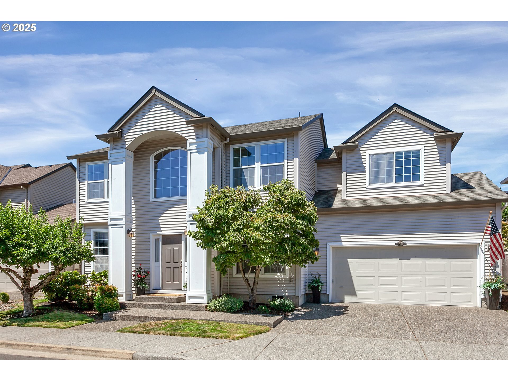 Property Photo: 8583 SW Bellflower St OR 97224