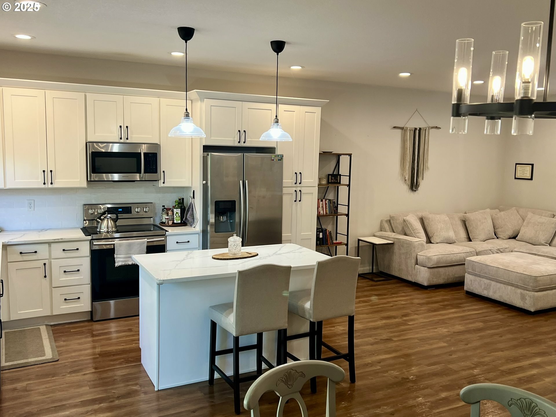 Property Photo: 611 3rd St OR 97045