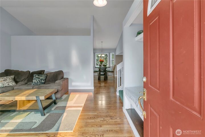 Property Photo:  25128  168th Place SE  WA 98042 