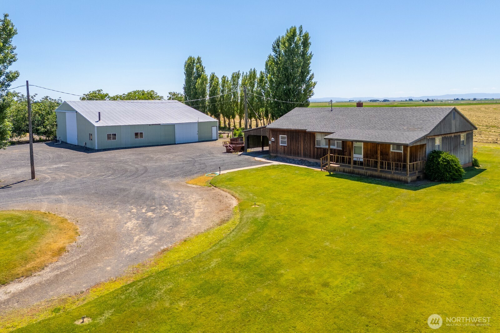 Property Photo: 6098 Road E NW WA 98823