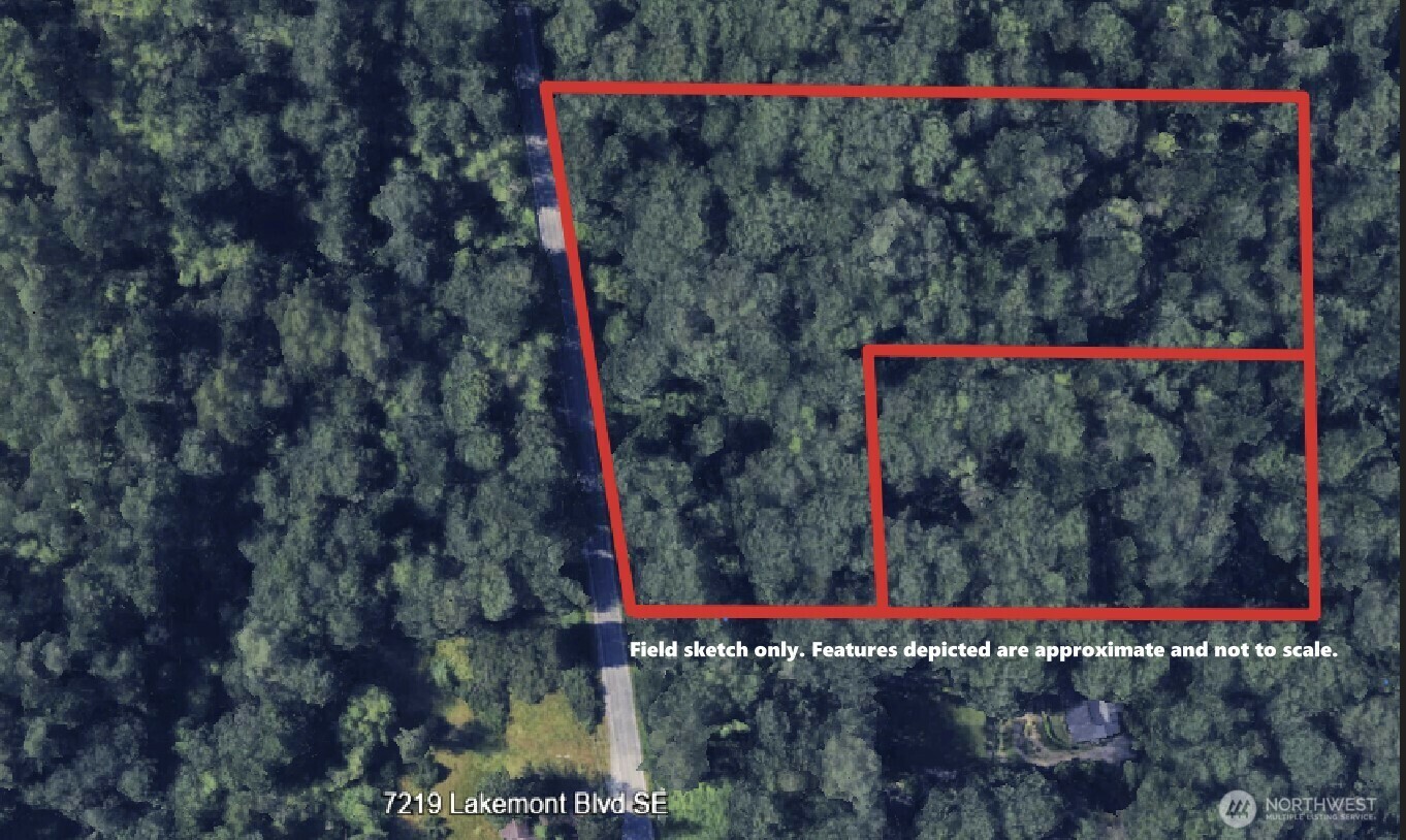 Property Photo: 72 Xx Lakemont Blvd SE WA 98006
