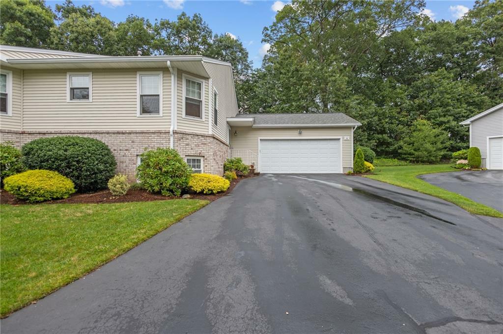 Property Photo: 4 Hunters Run RI 02904