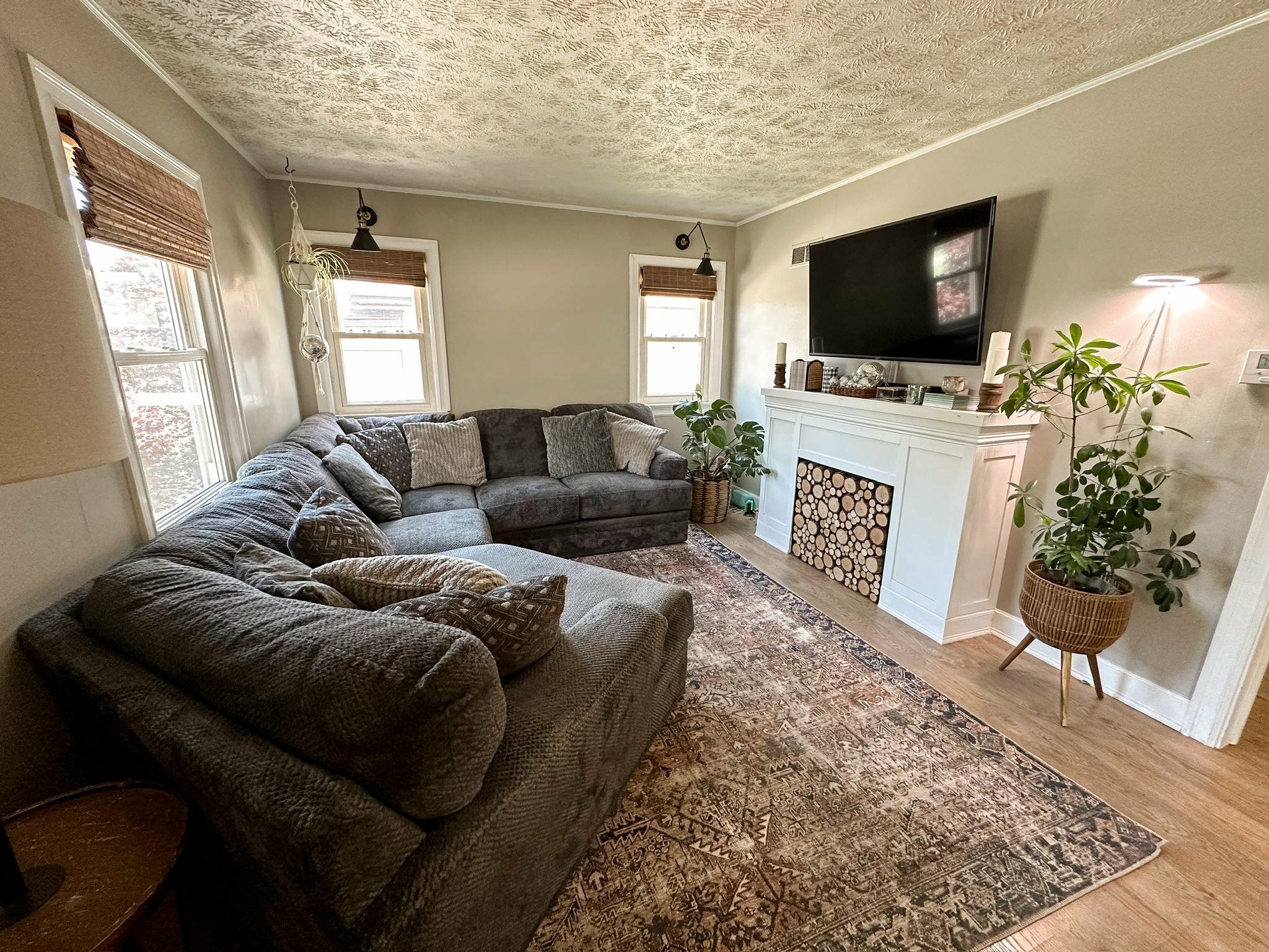 Property Photo: 2509 Shawnee Dr KS 67530