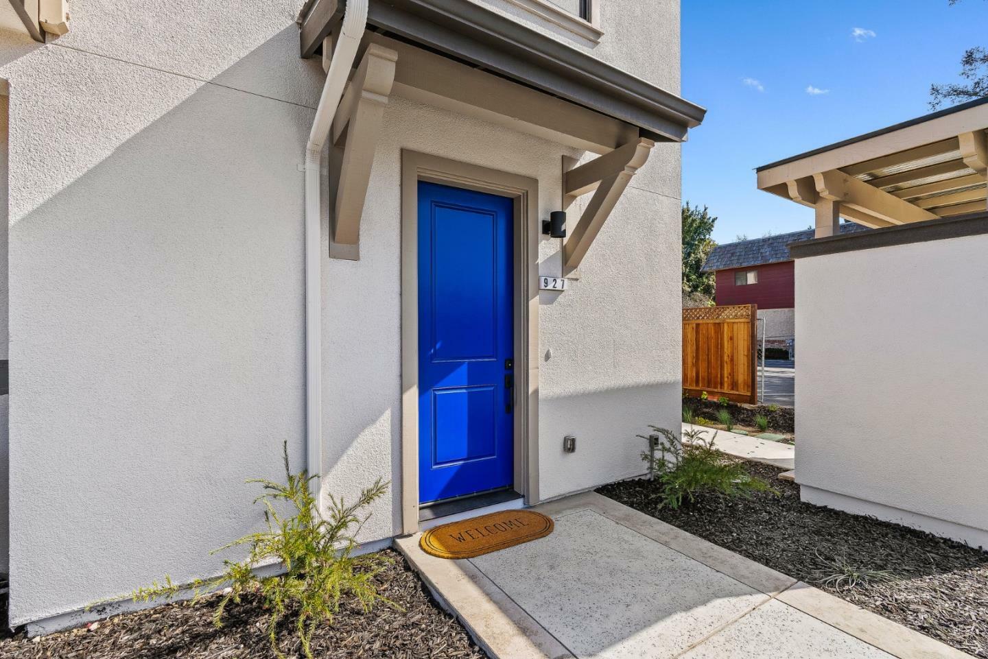 Property Photo: 927 Woodside Road CA 94061