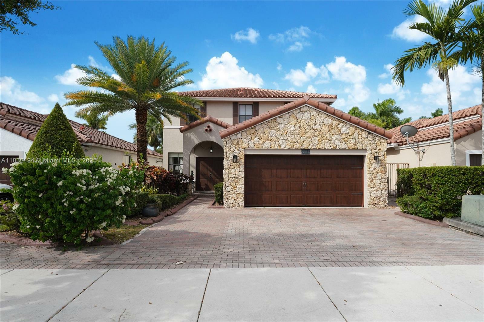 Property Photo: 9932 NW 10th St FL 33172