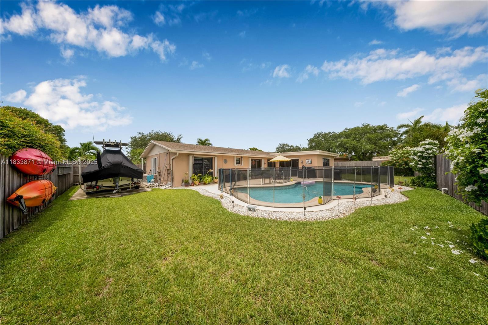 Property Photo: 11193 SW 113 Ter FL 33176