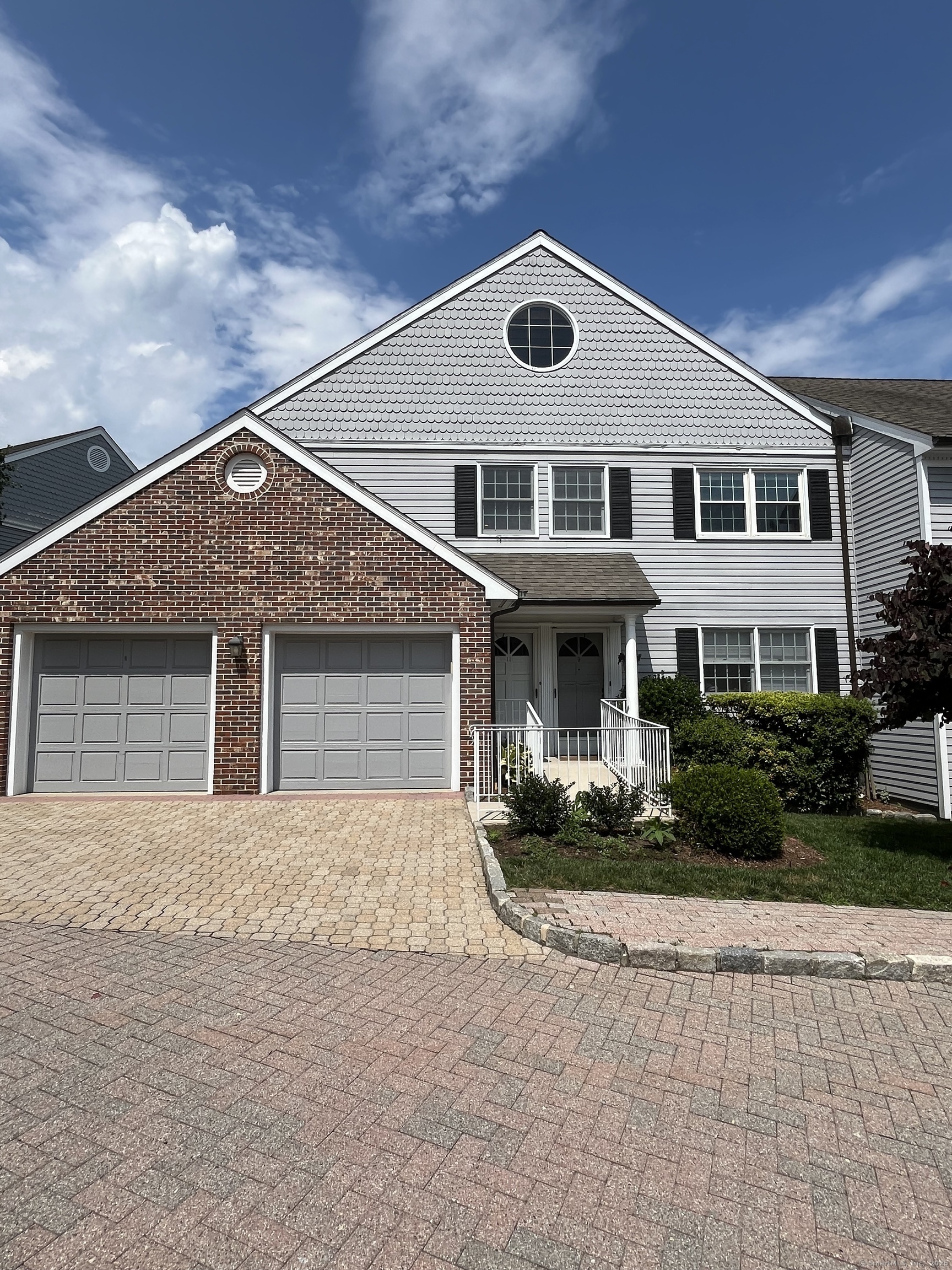 Property Photo: 11 Pond Lane 11 CT 06820