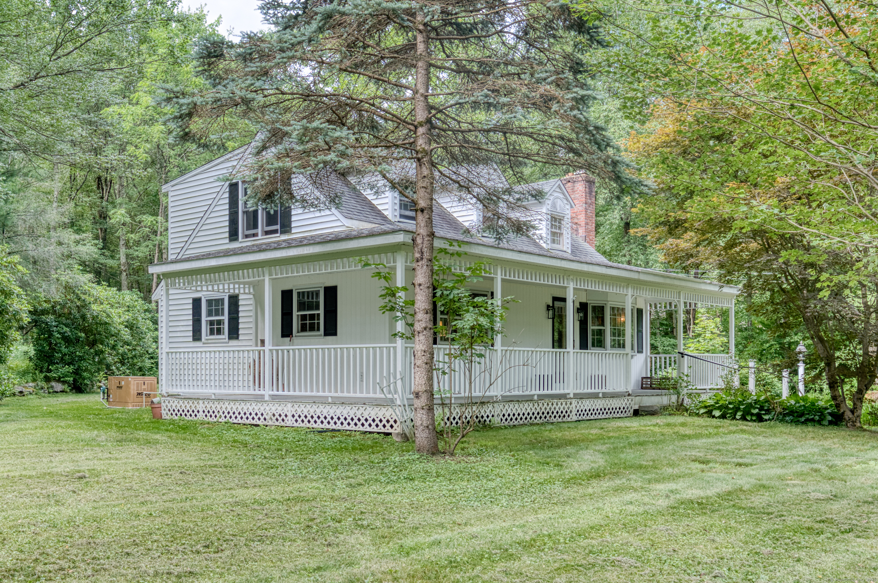 Property Photo: 13 Oaklawn Drive CT 06063