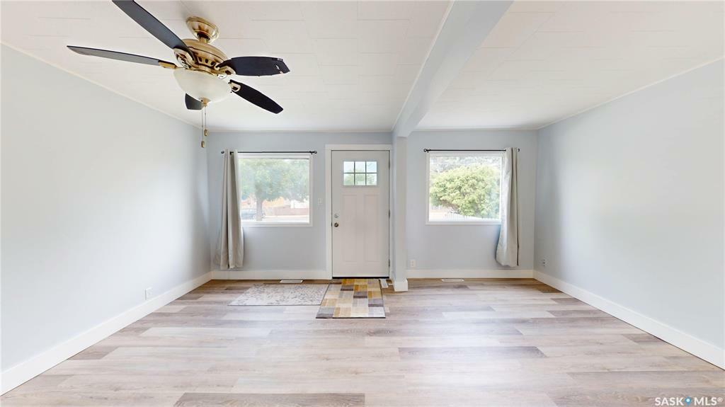 Property Photo: 227 M Avenue N SK S7L 2S2