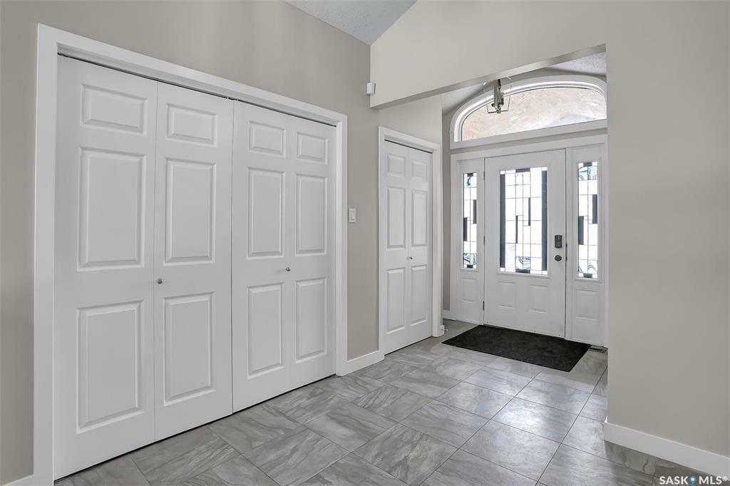 Property Photo: 5006 Wascana Vista Court SK S4V 2S2