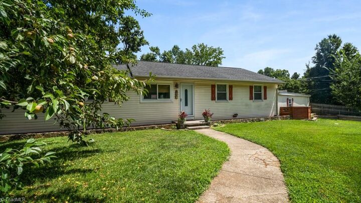 Property Photo:  1405 Clegg Street  NC 27407 