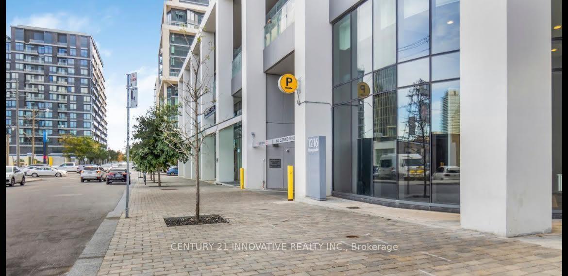 Property Photo: 12 Bonnycastle Street 509 ON M5A 0C8