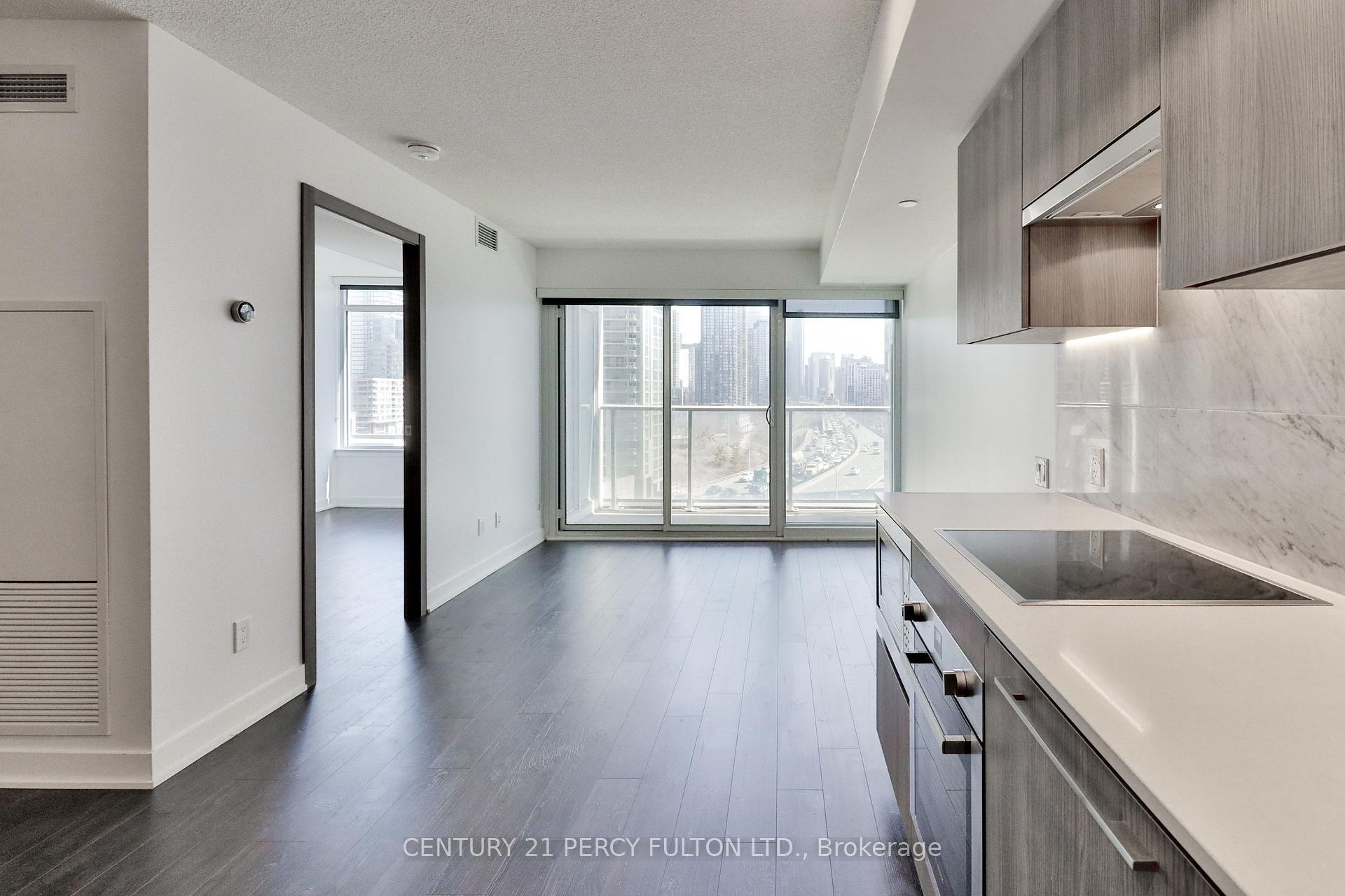 19 Bathurst Street 1107  Toronto ON M5V 0N2 photo