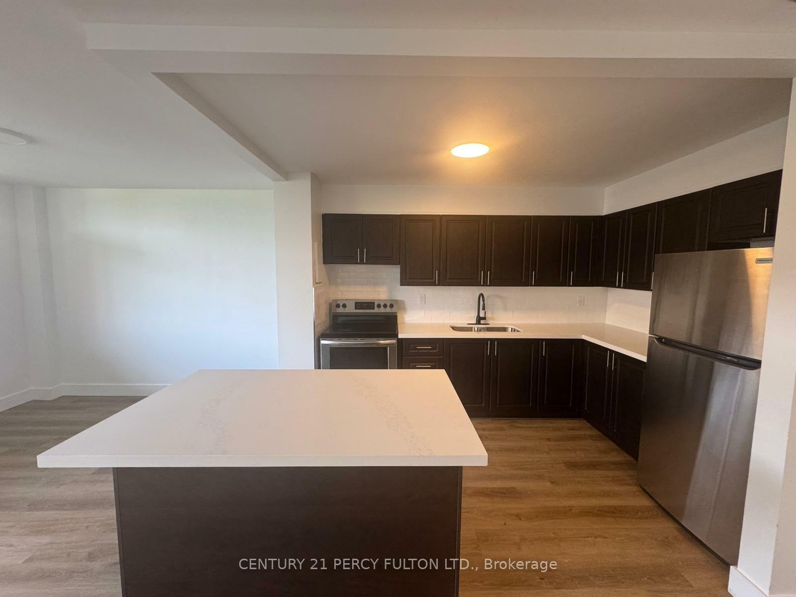 Property Photo: 6 Park Vista Drive 703 ON M4B 1A2