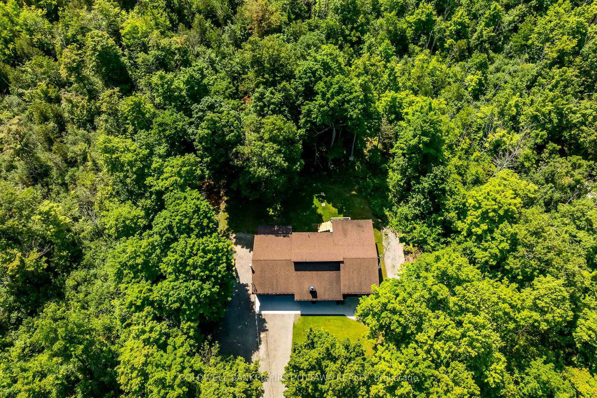 Property Photo: 6779 Roger Stevens Drive ON K7A 4S6