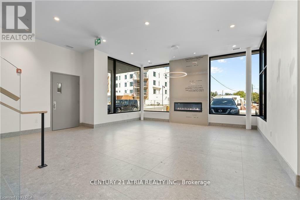 Property Photo:  19A West Street N 303  ON K9V 1C4 