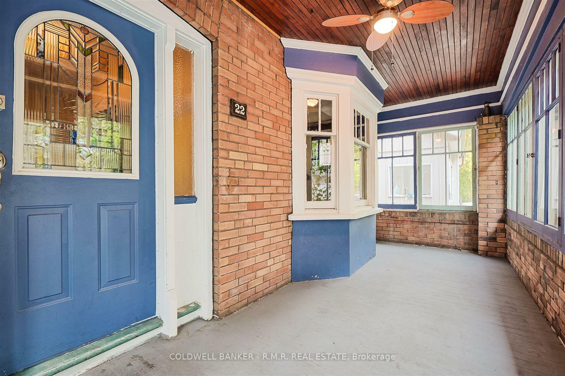 Property Photo: 22 Glendale Avenue ON M6R 2S7