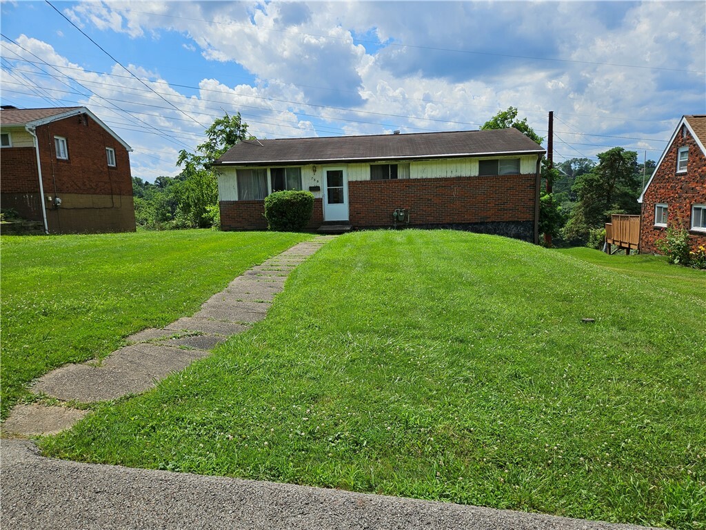 755 Cottonwood Dr  Monroeville PA 15146 photo