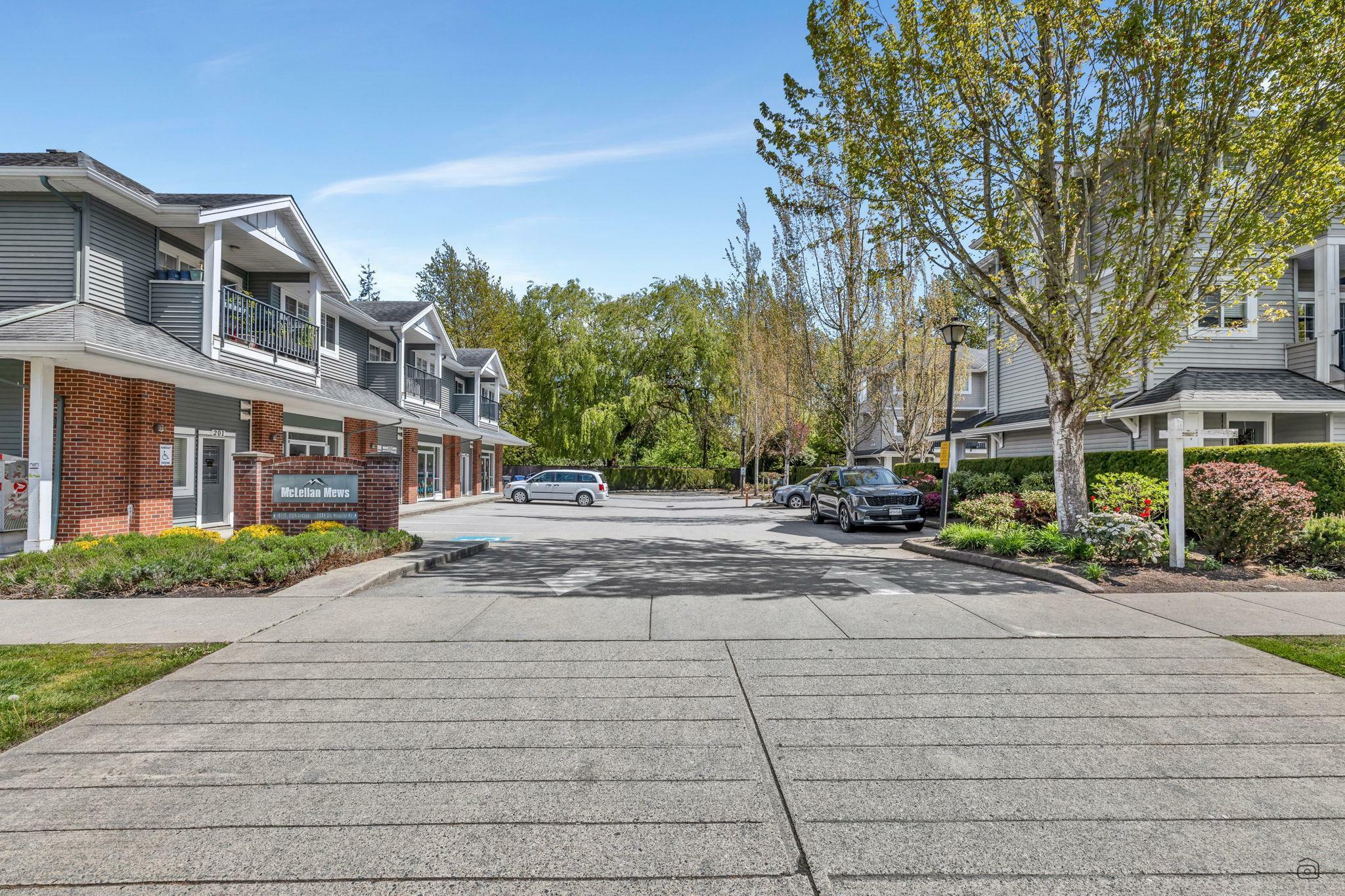 5988 Old McLellan Road 6  Surrey BC V3S 1N3 photo