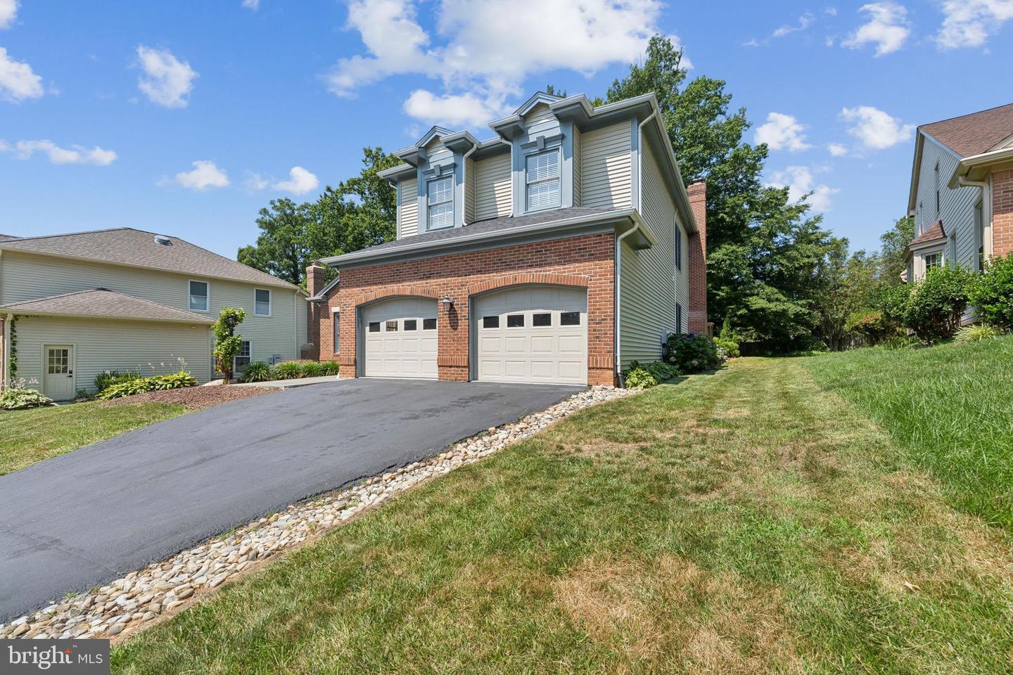 Property Photo: 8410 Copperleaf Court VA 22039