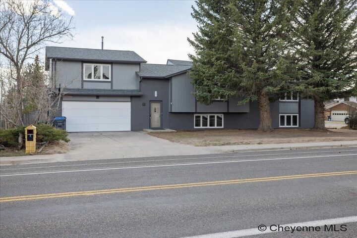 321 Gardenia Dr  Cheyenne WY 82009 photo