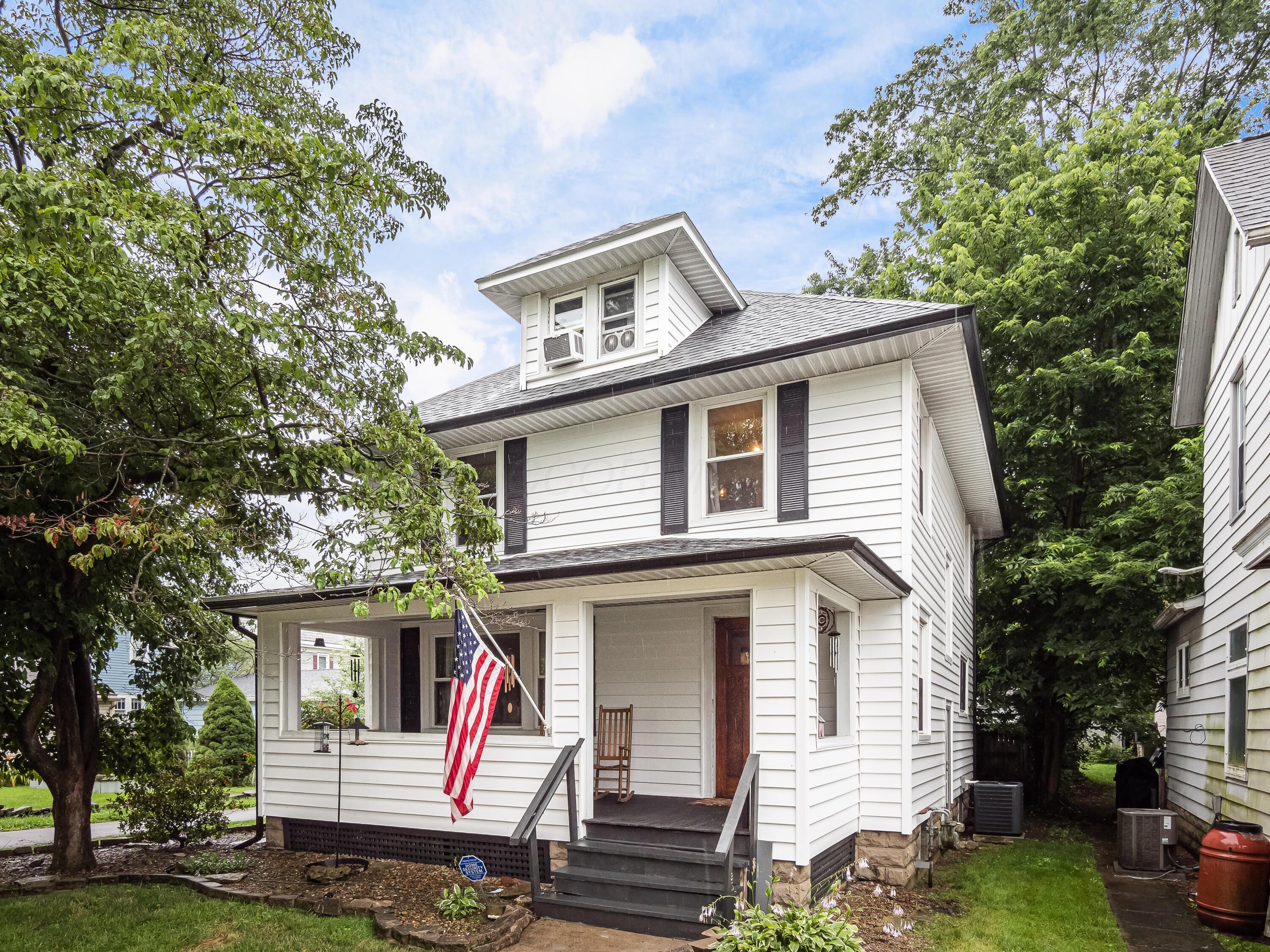 Property Photo: 147 W Shields Street OH 43055