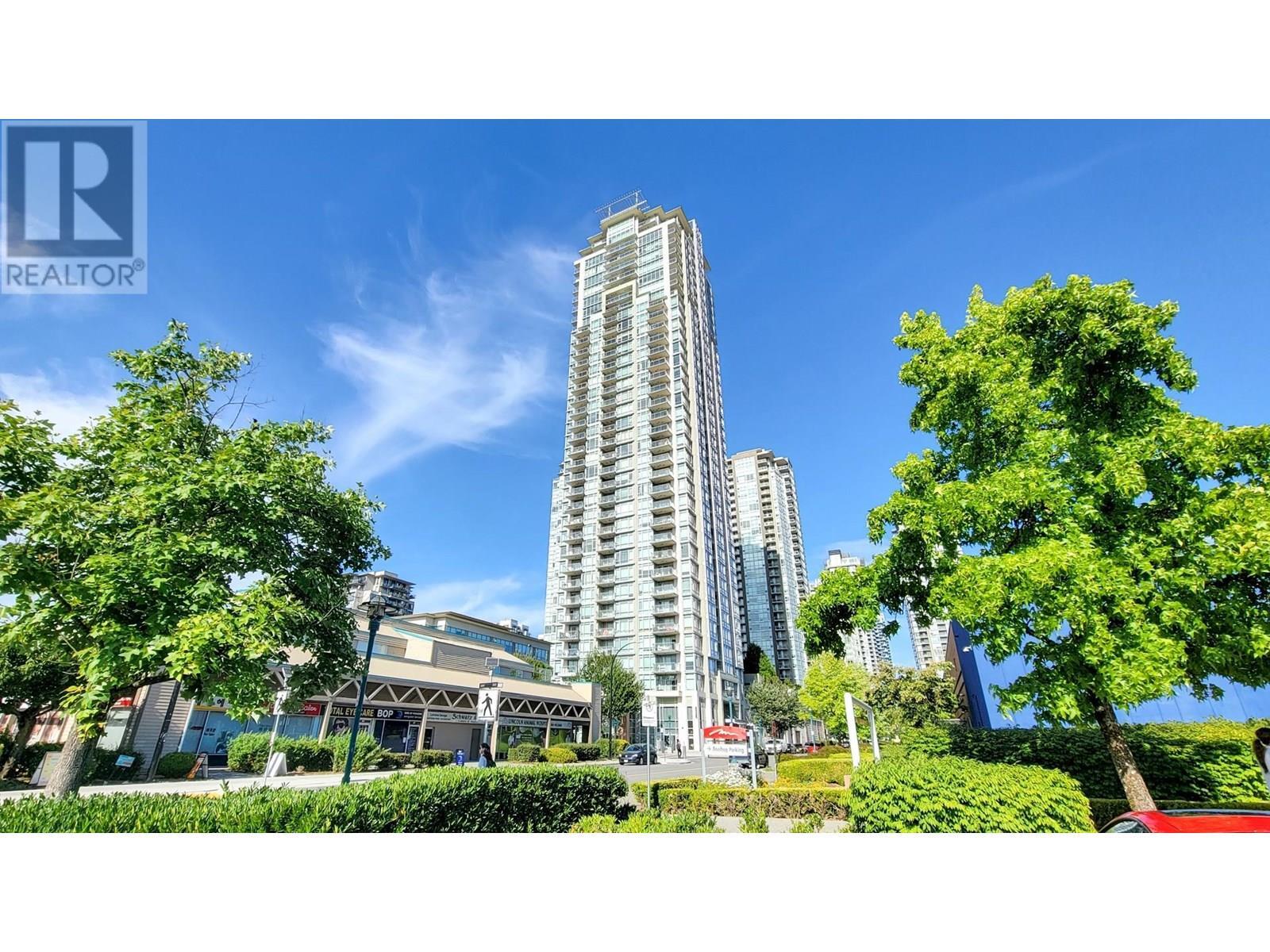 Property Photo: 2955 Atlantic Avenue 3905 BC V3B 0H9