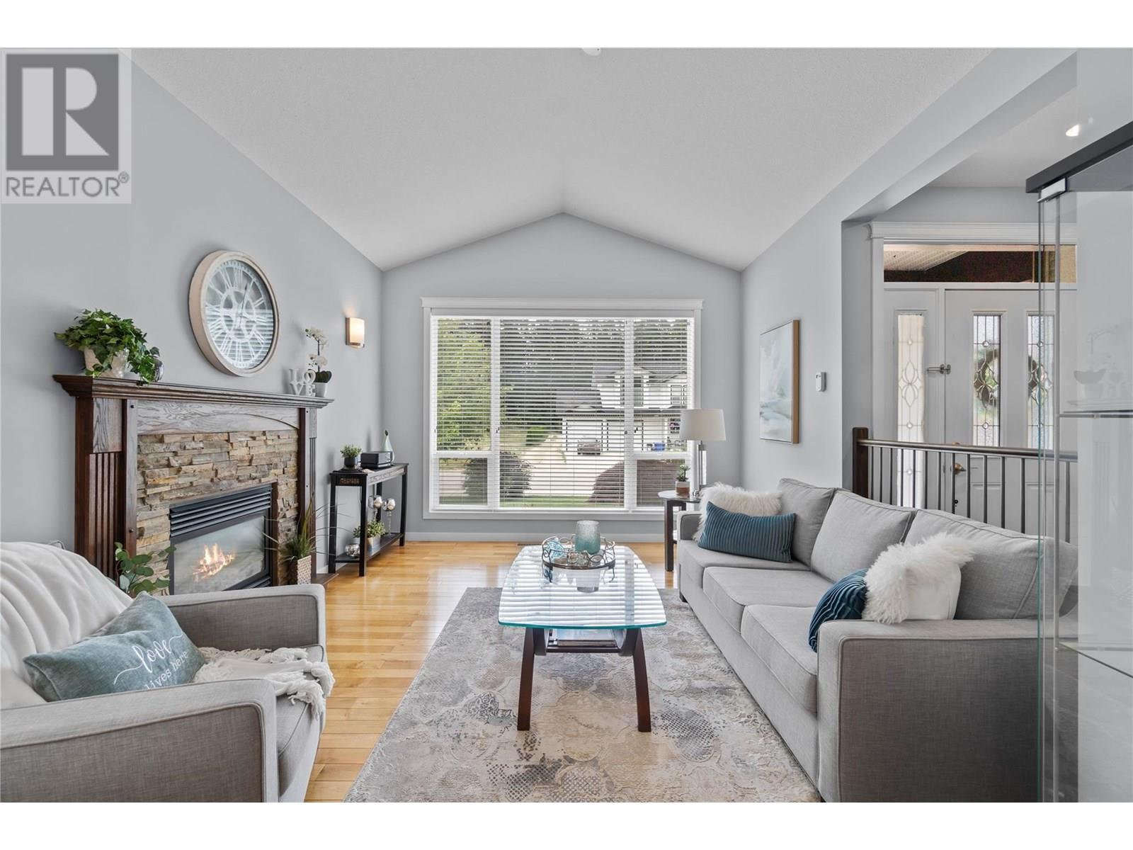 Property Photo: 1830 22 Street Northeast BC V1E 4N3