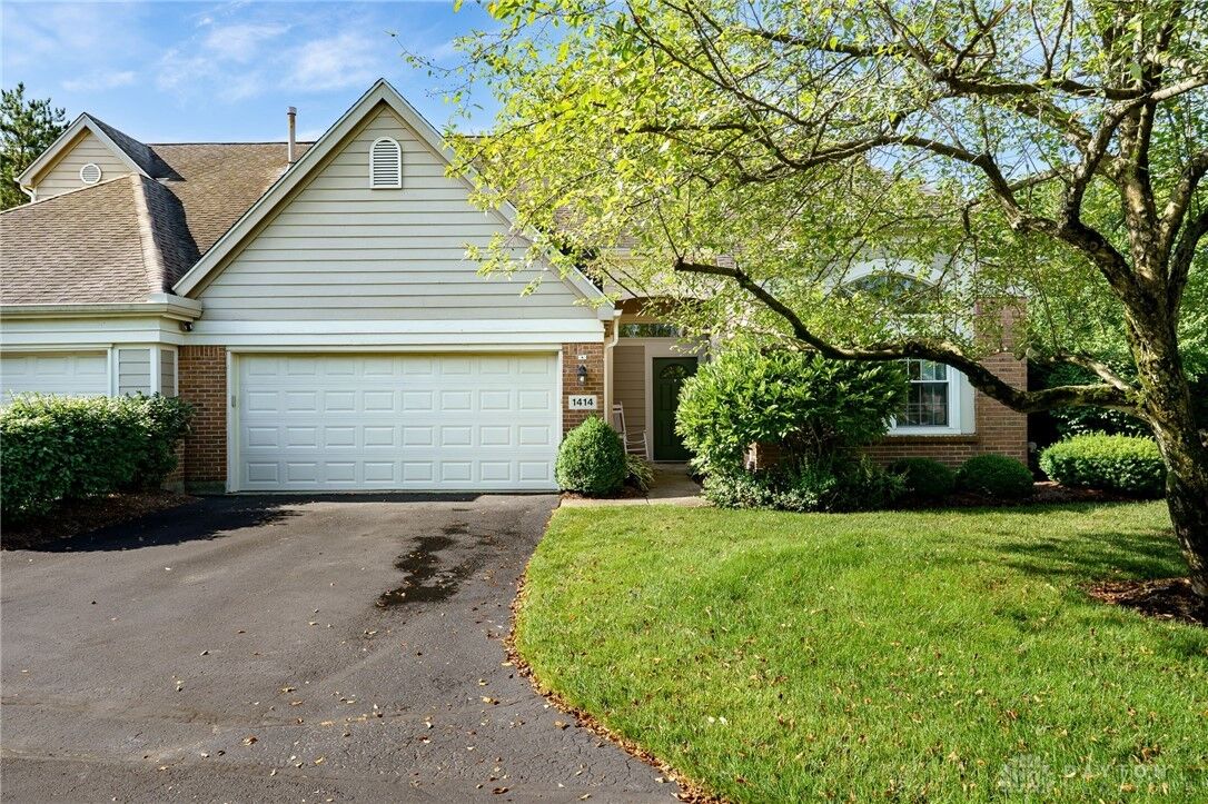 Property Photo:  1414 Yankee Vineyards  OH 45458 