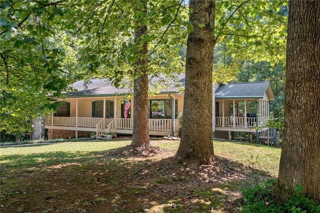 Property Photo: 6226 Westridge Trace GA 30102