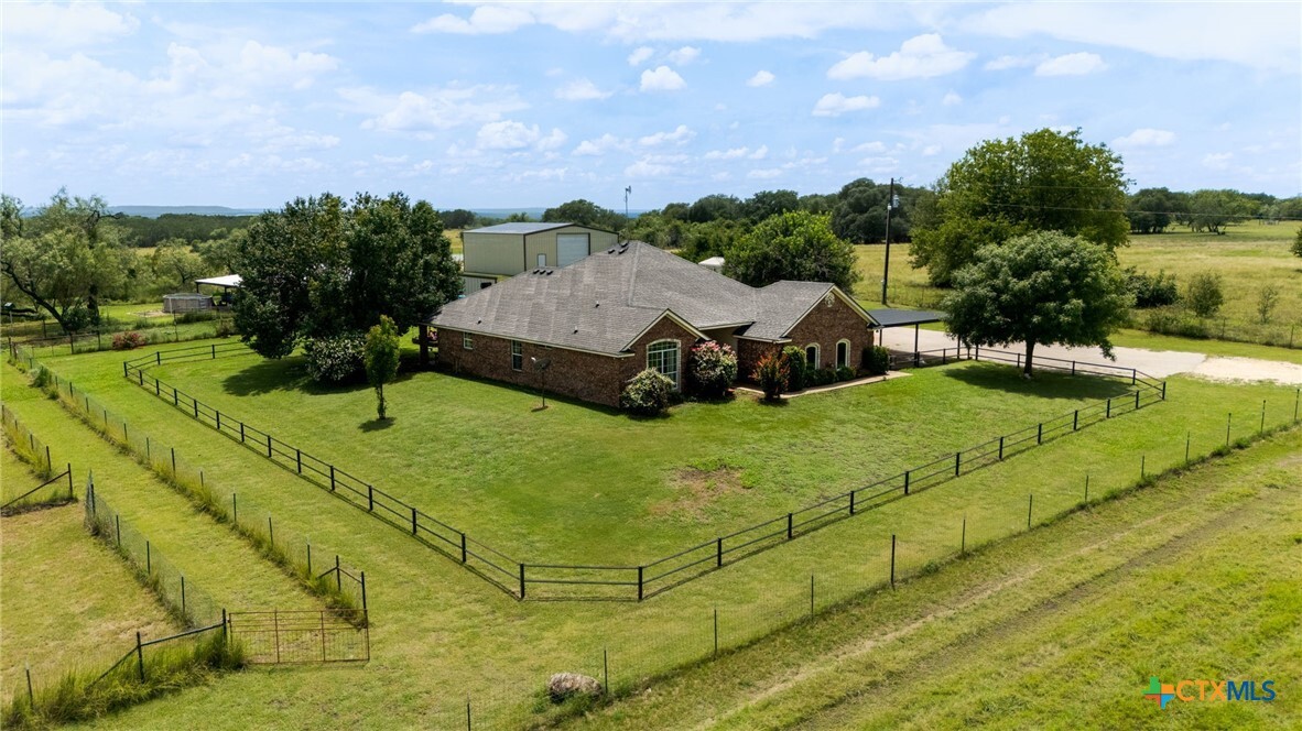 Property Photo: 1620 Fm 107 TX 76528