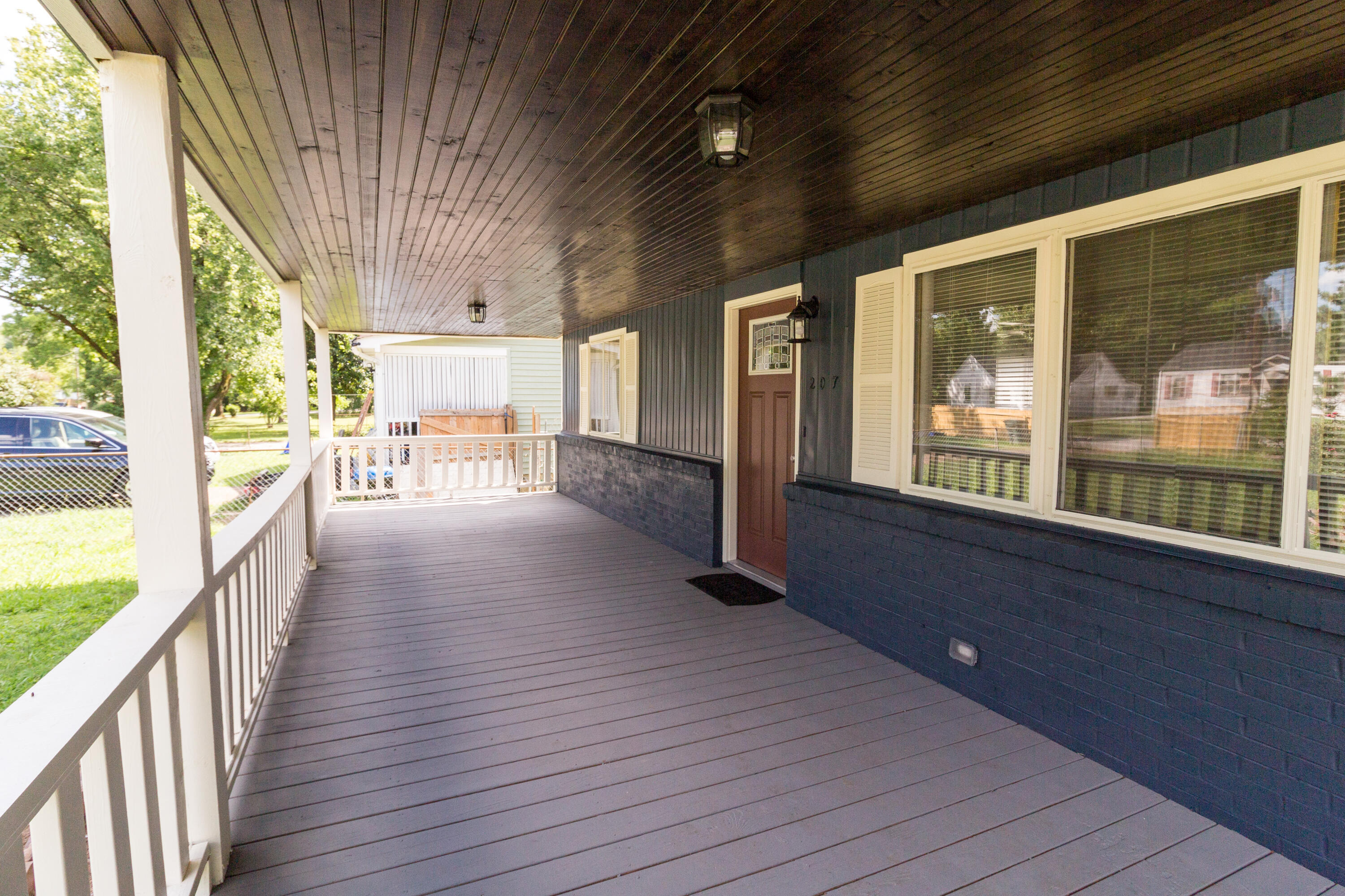 Property Photo:  207 Central Drive  TN 37421 