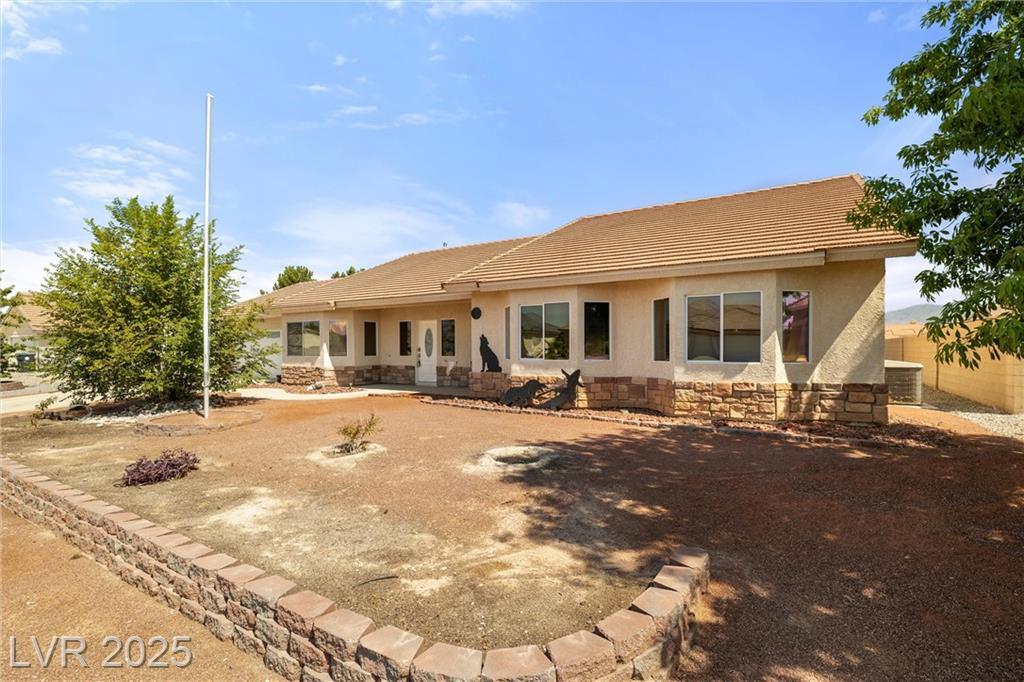 Property Photo: 5410 Fernwood Court NV 89061