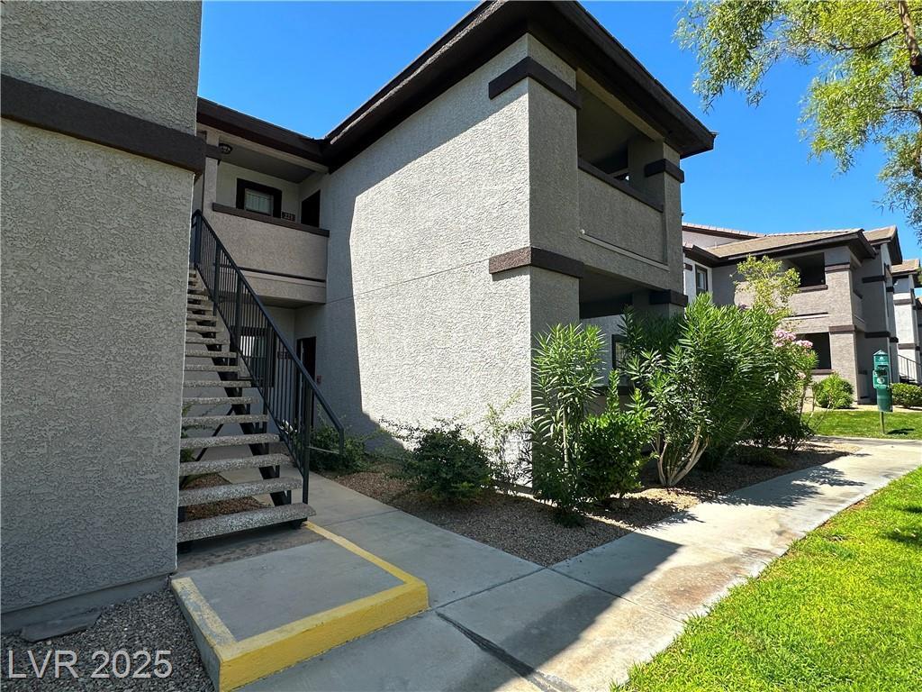 Property Photo: 45 Maleena Mesa Street 211 NV 89074