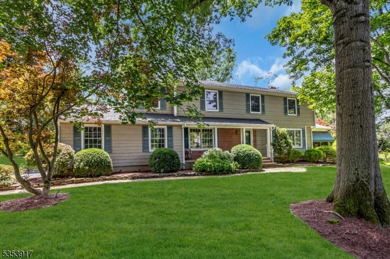 Property Photo: 264 White Oak Ridge Rd NJ 08807