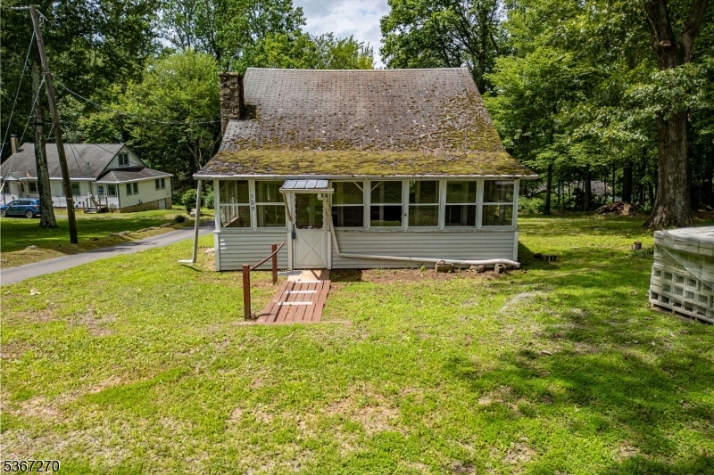 509 W Hill Rd  Lebanon Twp. NJ 08826 photo