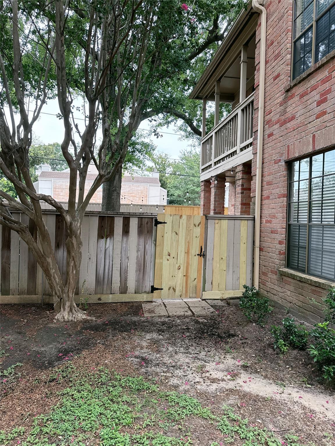 Property Photo: 2255 Braeswood Park Drive 145 TX 77030